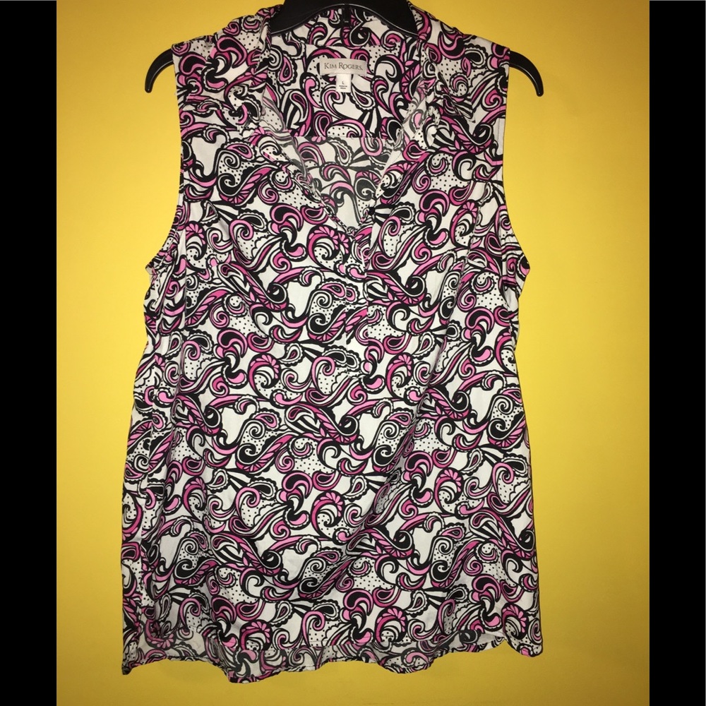 Women’s pink paisley collared button up top sz L